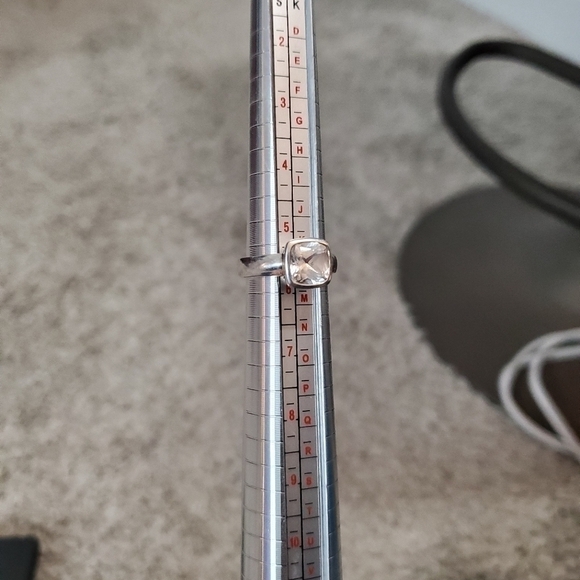 Silver and Clear Ring with 925 Marking on Inside - Picture 9 of 11